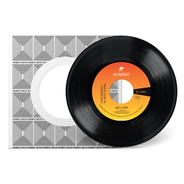 Leon Bridges & Pastor T. L. Barrett - Like A Ship